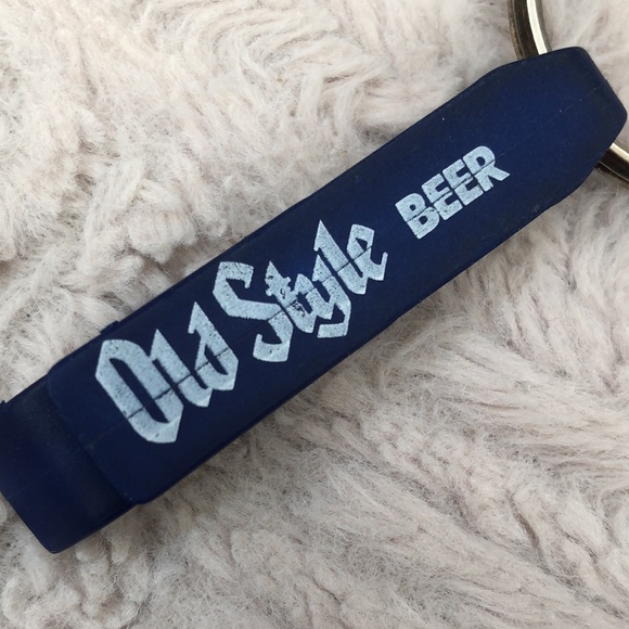 Old Style beer bottle opener keychain - blue - Picture 3 of 12